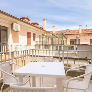  Appartamento A Tra Centro Storico E Mare