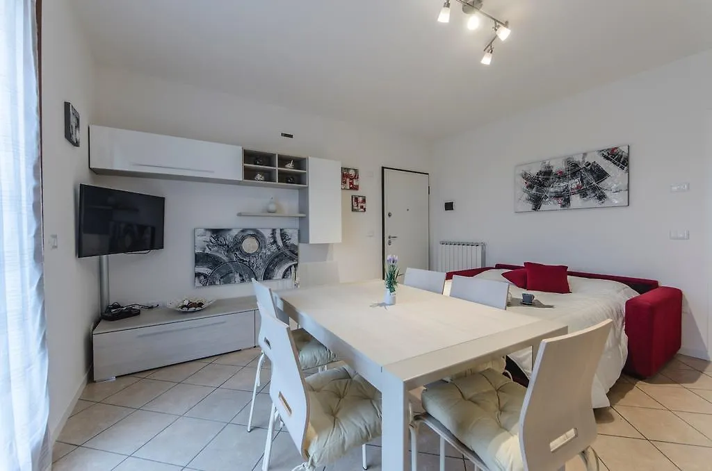 アパート Residence Villaggio Dei Fiori Con Piscina E Posto Spiaggia Incluso カオルレ