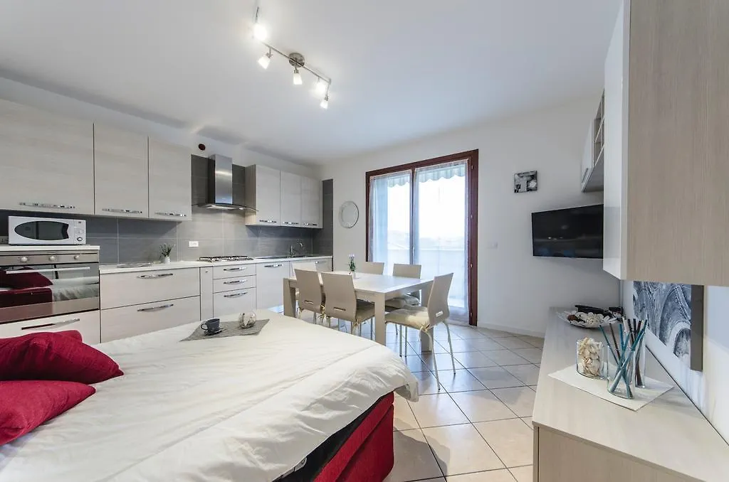 Residence Villaggio Dei Fiori Con Piscina E Posto Spiaggia Incluso カオルレ イタリア